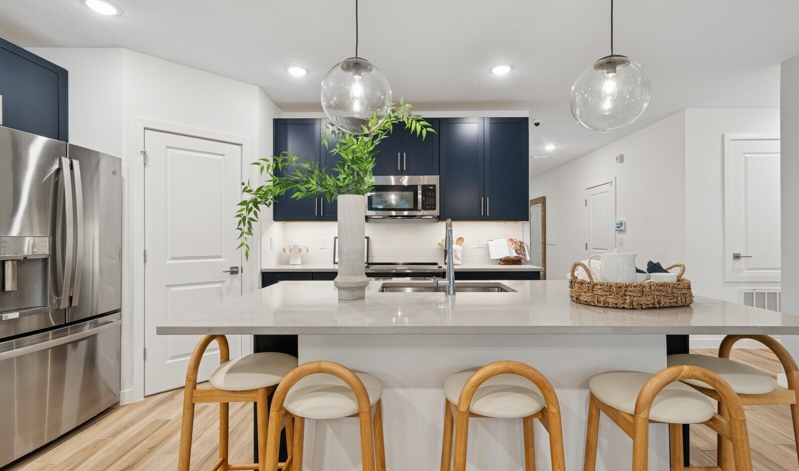 Kitchen with vast island