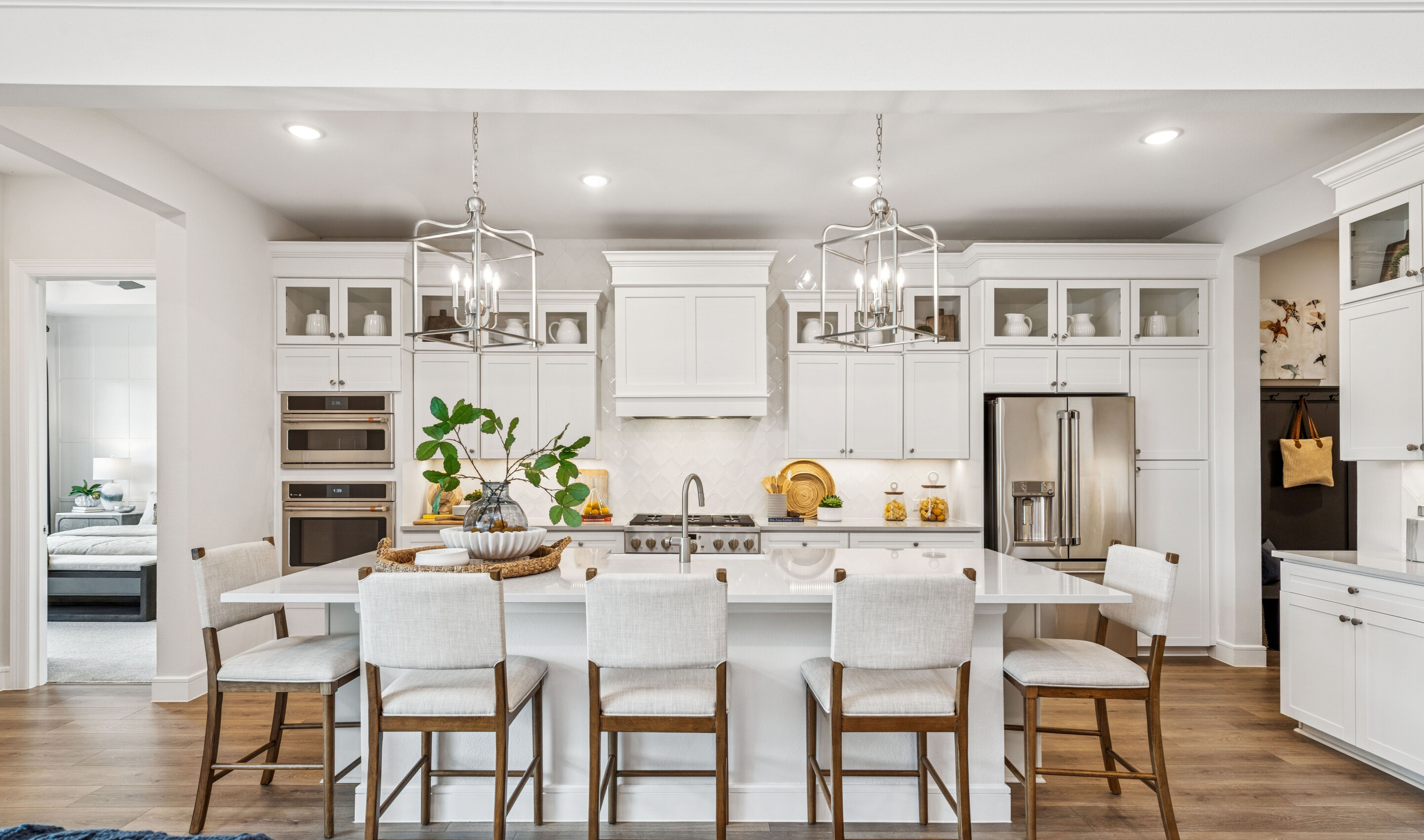 Kitchen with vast island & pendant lights